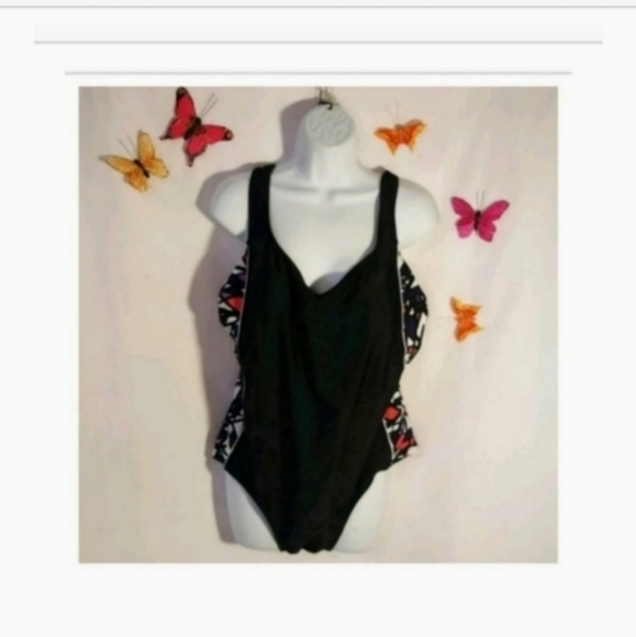 Catalina Womens Swimsuit One-Piece. - Picture 2 of 8